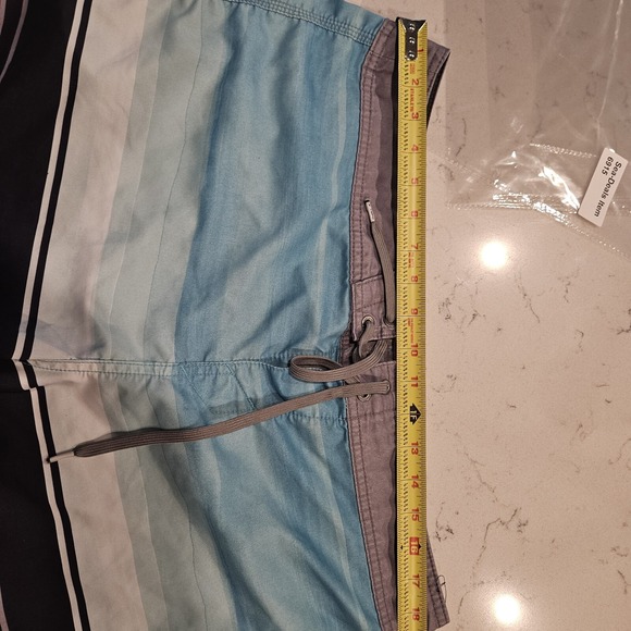 O'Neill Shorts Mens 36‎ Gray Standard Fit Swimwear - Picture 6 of 6